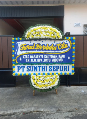 Papan Bunga Duka di Hamparan Rawang